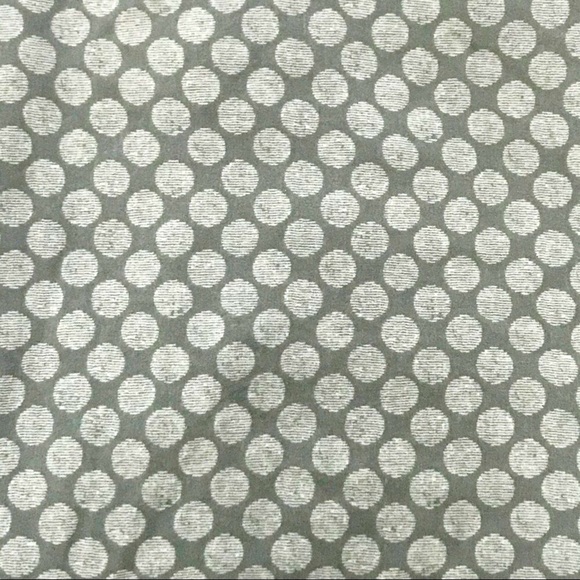 Old Navy Shirt Womens XL Extra Large Gray Polka Dot Sleeveless Top - Picture 7 of 7